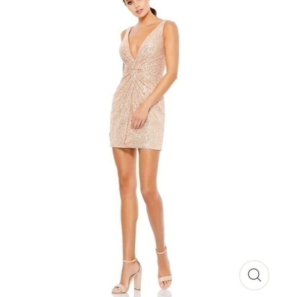 IEENA MAC DUGGAL Gold Front Twist Plunging Sequined Mini dress